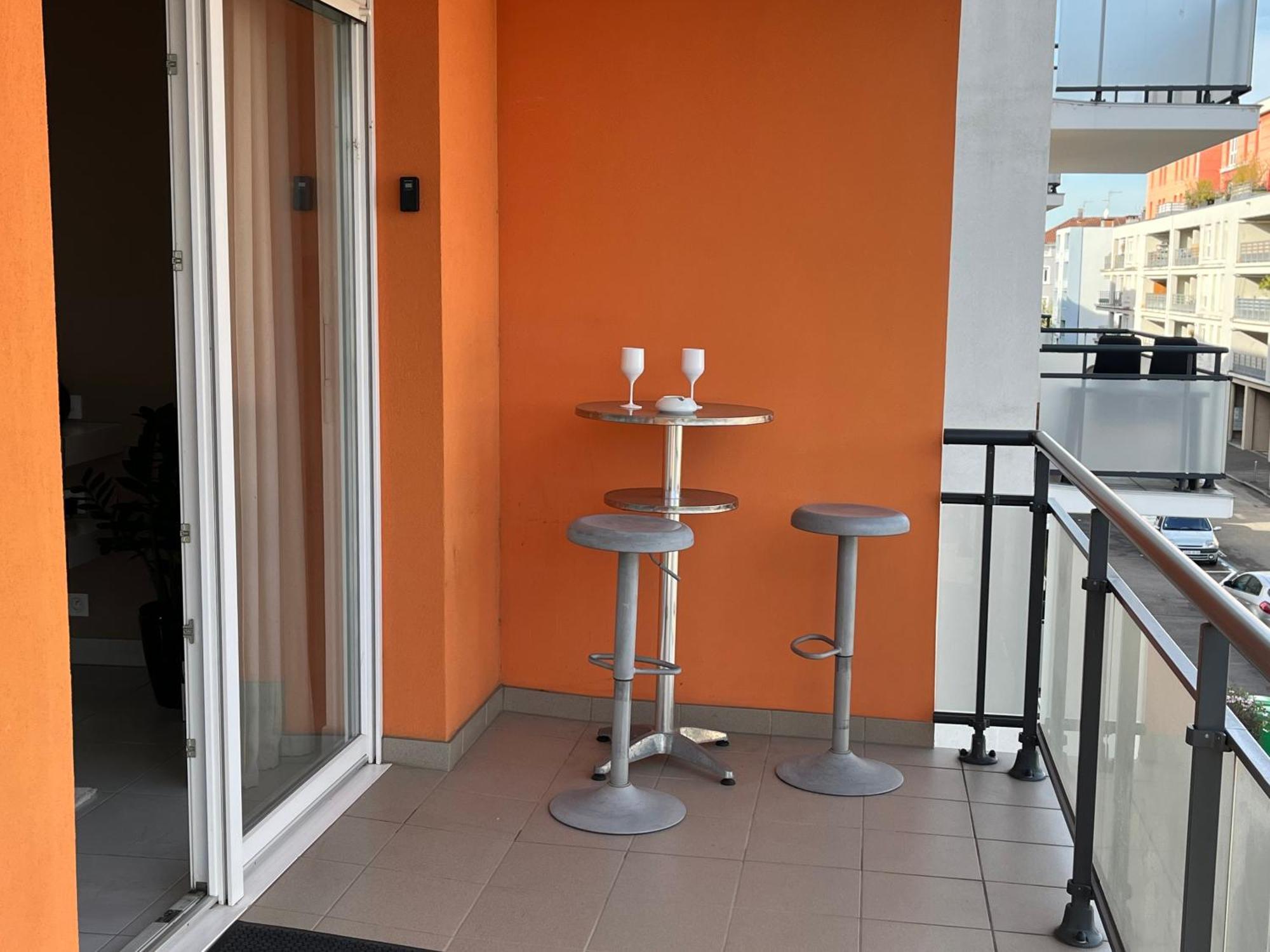 A Few Steps From Basel With Balcony And Free Private Parking Apartment